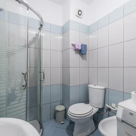 Royal Serenity Beachfront Two-bedroom *